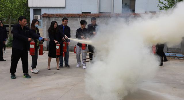 未雨綢繆、增強安全意識----公司組織員工開展安全、消防演練